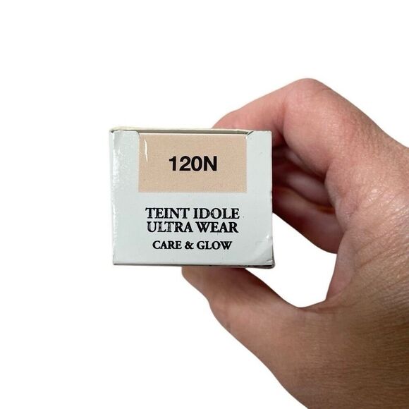 Lancome 120N Teint Idole Ultra Wear Care & Glow Foundation 1 oz. 30 ml.e - Picture 2 of 6